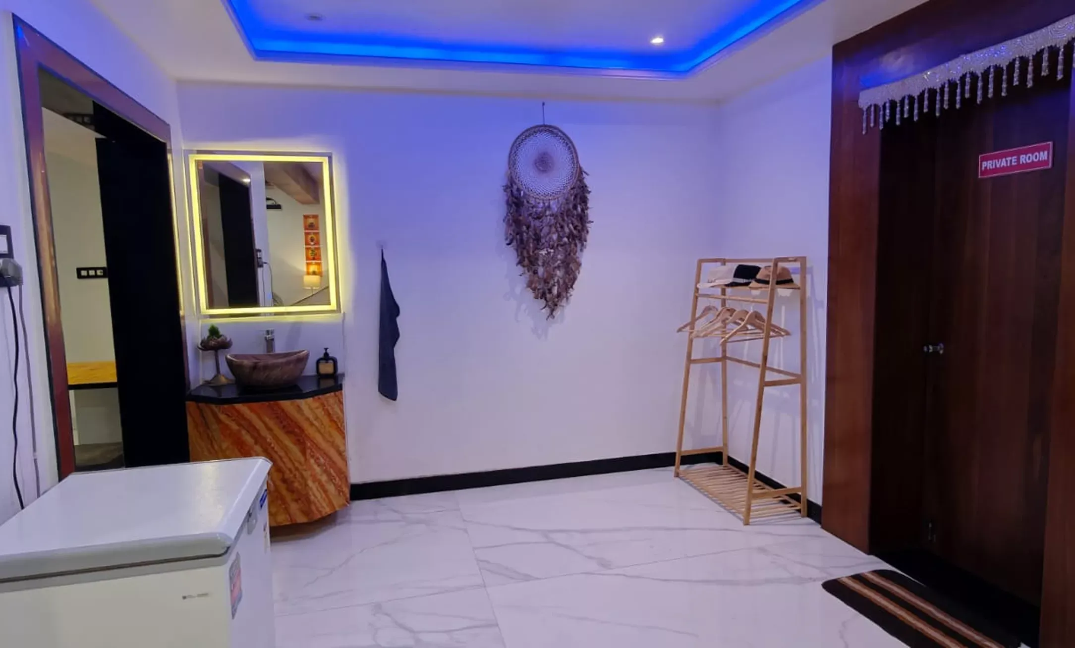 Villa interior opening onto the garden